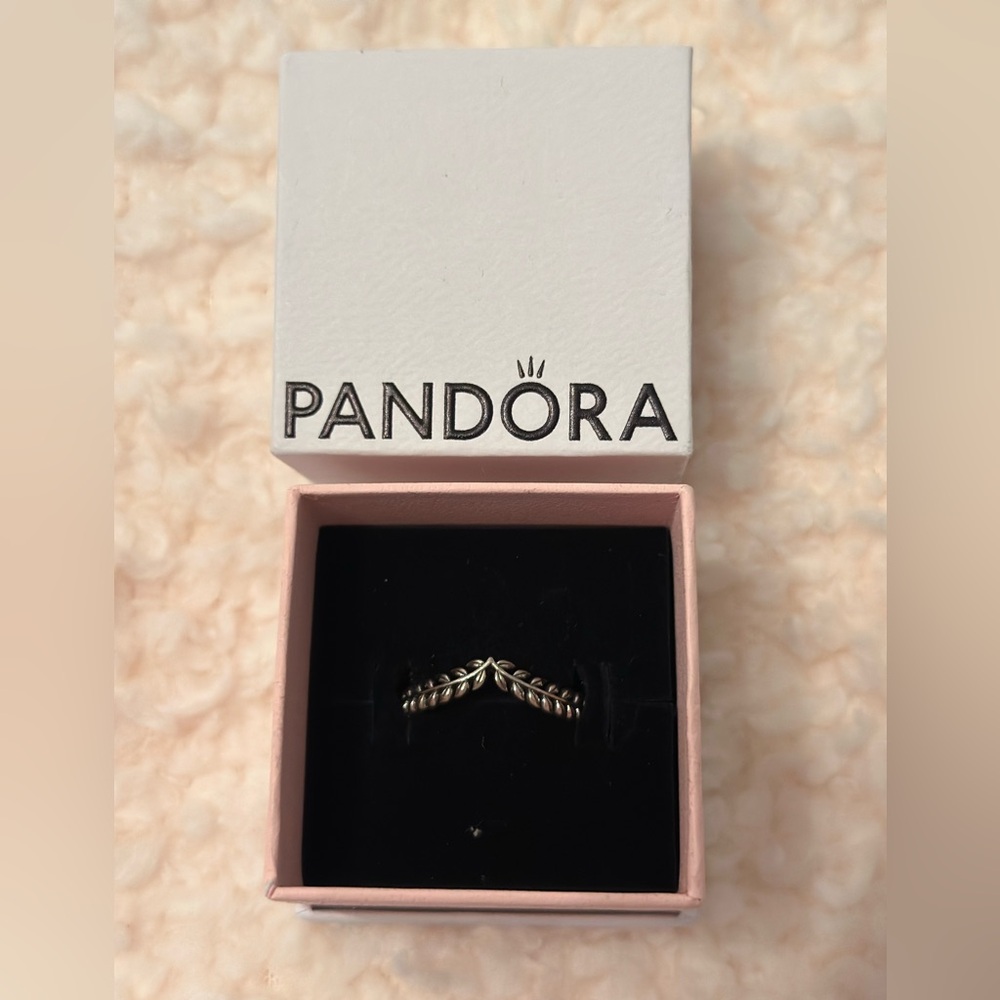 Pandora Silver Leaf Ring